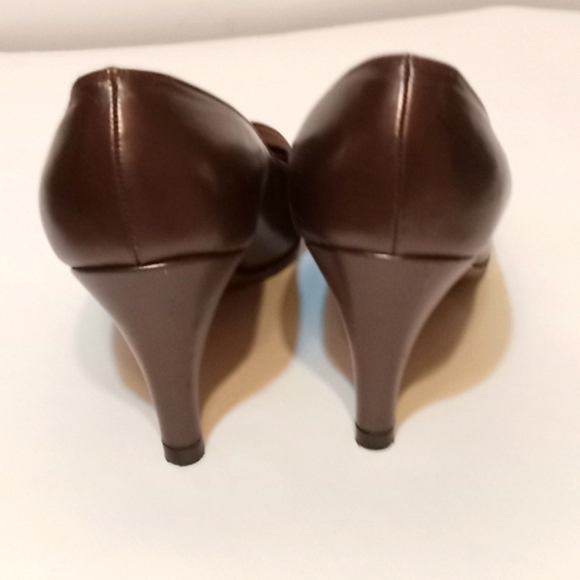 Julianelli Selber Vintage Pump 3" Heel Bronze Size 5.5  (8.75"L 2 .25"W) Leather - Picture 6 of 11